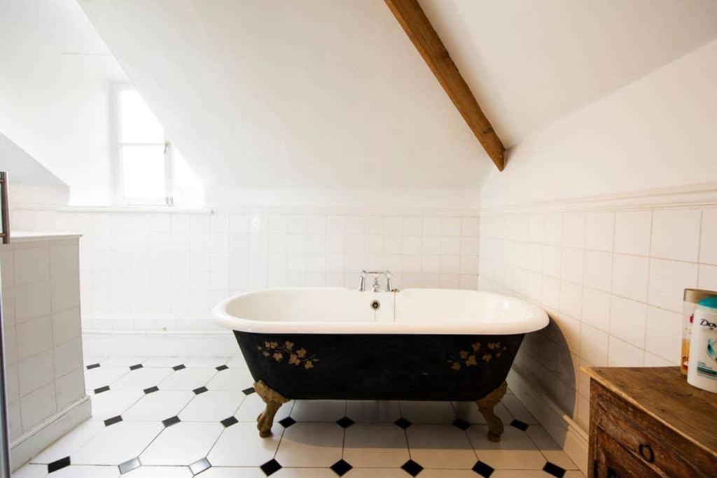 Clifton Spacious 3 Bed Apt&Parking-Simply Check In Bristol Exterior foto